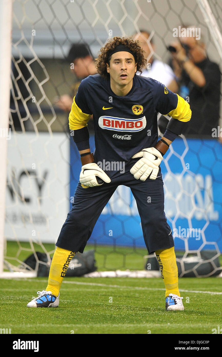 Club America gardien Guillermo Ochoa # 1 au cours de la MLS Club America  vs. San Luis FC match au Cowboys Stadium à Arlington, TX. San Luis C.F.  gagne contre Club America