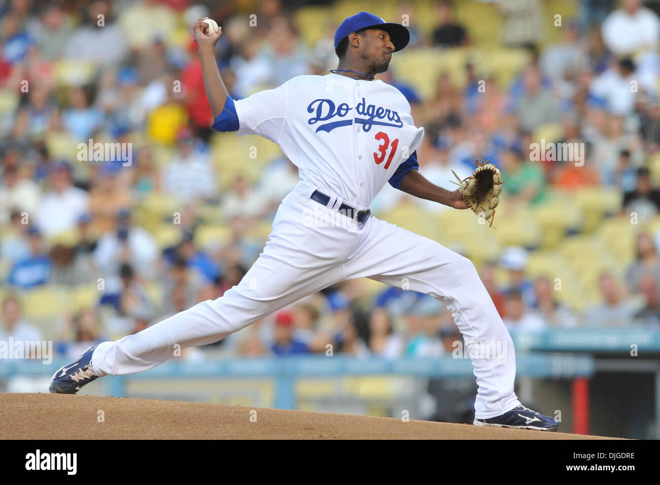 19 juillet 2010 - Los Angeles, Californie, États-Unis d'Amérique - 19 juillet 2010 : le lanceur partant des Dodgers de Los Angeles, James McDonald (31) emplacements durant son premier départ de la saison. Les Giants de San Francisco a perdu pour les Dodgers de Los Angeles au Dodger Stadium à Los Angeles, Californie. Crédit obligatoire : Andrew Fielding / Southcreek Global (Image Crédit : © Southcreek/ZUMApre mondial Banque D'Images