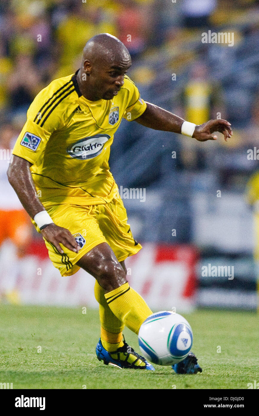 24 juillet 2010 - Columbus, Ohio, États-Unis d'Amérique - 24 juillet 2010 : l'avant de l'équipage Emilio Renteria (20) au cours du second semestre correspondent à l'action. Le Columbus Crew défait le Dynamo de Houston 3-0 à Crew Stadium à Columbus, Ohio. Crédit obligatoire . : Scott W. Grau / Southcreek Global (Image Crédit : © Southcreek/ZUMApress.com) mondial Banque D'Images