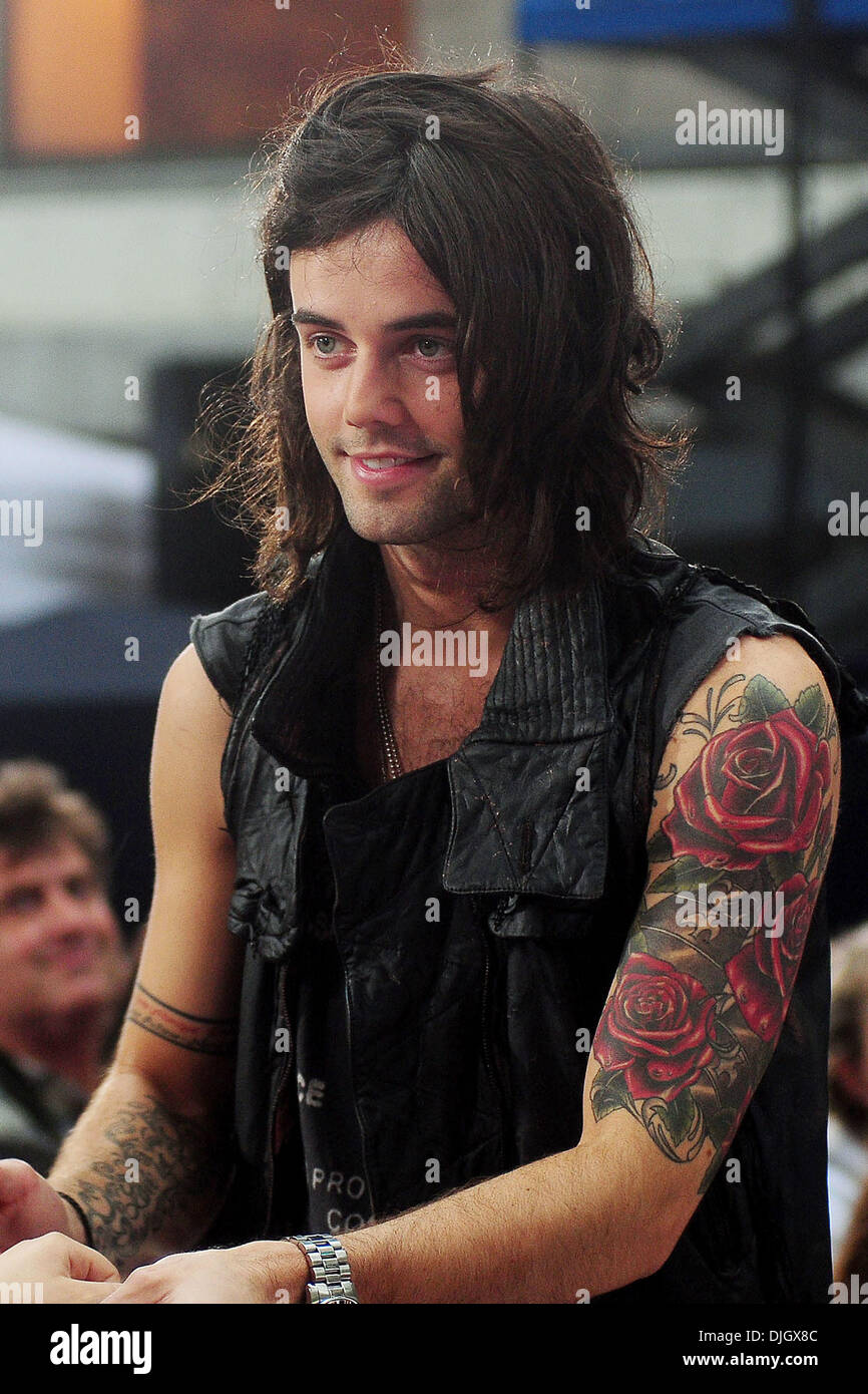 Ian Keaggy Hot Chelle Rae effectue au Toyota Concert Series sur le 'Today Show' la ville de New York, USA - 20.07.12 Banque D'Images