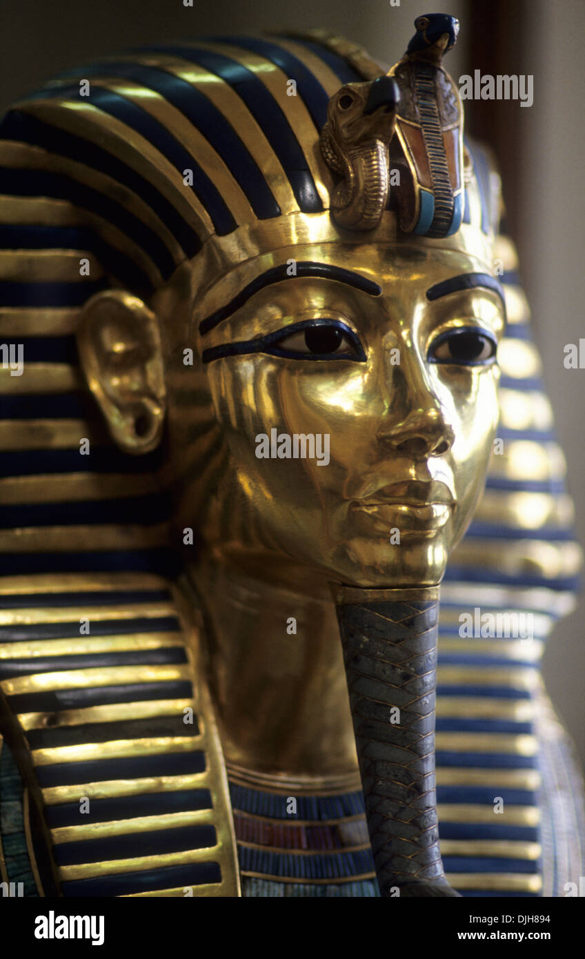 Réplique du masque de Toutankhamon fait main : décor égyptien plaqué or - Canada