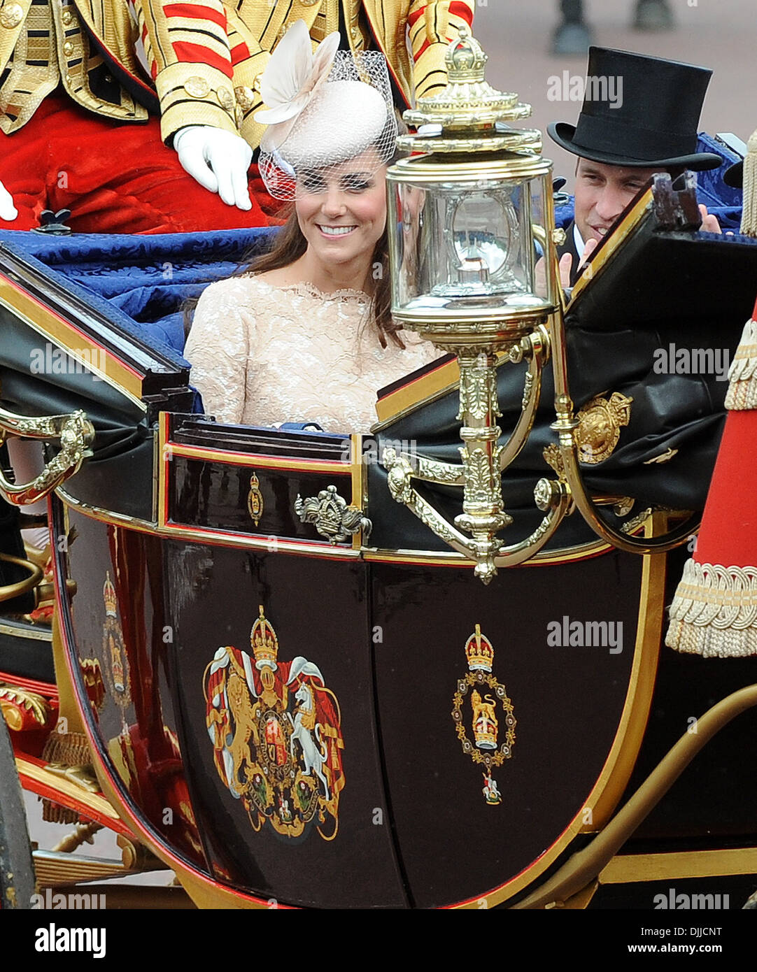 Le prince William Catherine duchesse de Cambridge Procession du Jubilé de diamant de la Reine le long Mall Londres Angleterre -05.06.12 Banque D'Images
