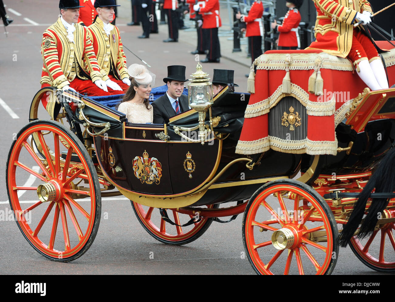 Le prince William Catherine duchesse de Cambridge Procession du Jubilé de diamant de la Reine le long Mall Londres Angleterre -05.06.12 Banque D'Images