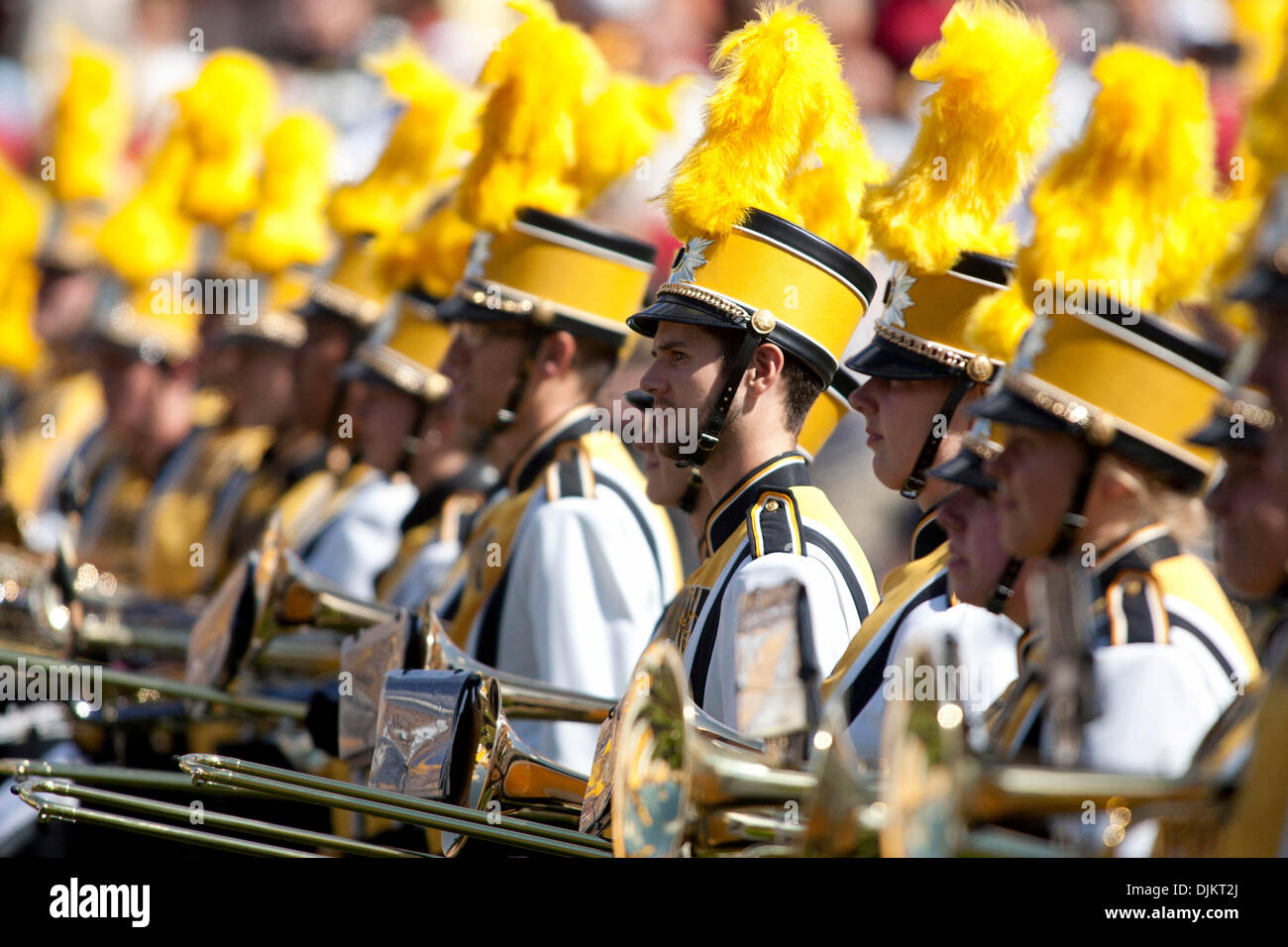 11 septembre 2010 - Iowa City, Iowa, United States of America - l'Université de l'Iowa Marching Band joue avant le début de la big Iowa, Iowa State NCAA Football jeu sur 11 septembre 2010, à Stade Kinnick en Iowa, City, IA (crédit Image : © Louis Brems/ZUMApress.com) Southcreek/mondial Banque D'Images