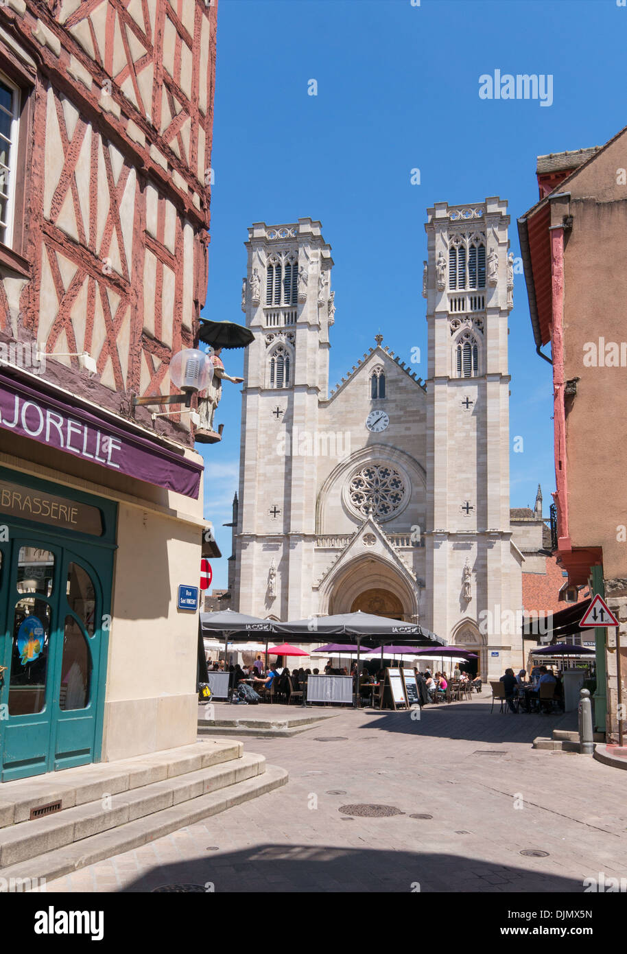 Place St Vincent, Chalon sur Saone Bourgogne, l'Est de la France Banque D'Images