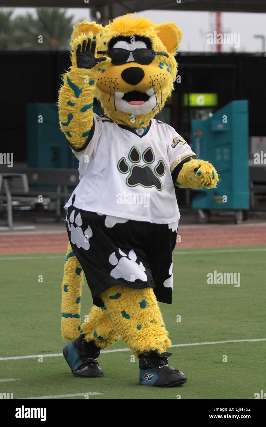 [Image: jacksonville-jaguars-mascot-jaxson-de-vi...djn762.jpg]