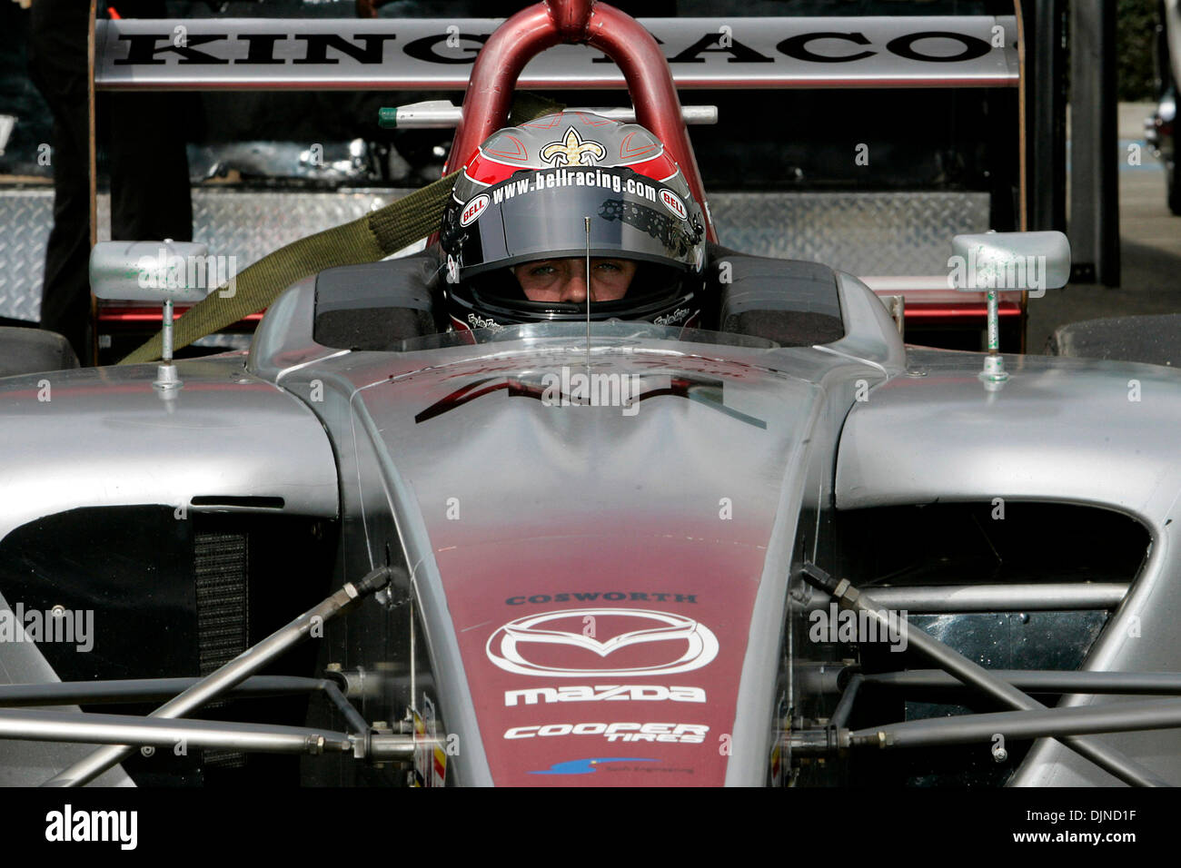 Apr 10 2008 - Long Beach, CA, USA- Ancien 'Malcolm au milieu' tv star devient professionnel conducteur de voiture de course Frankie Muniz est un pilote dans la Série Champ Car Atlantic. Crédit obligatoire : Photo par Jonathan Alcorn/ZUMA Press. (©) Copyright 2008 by Jonathan Alcorn Banque D'Images