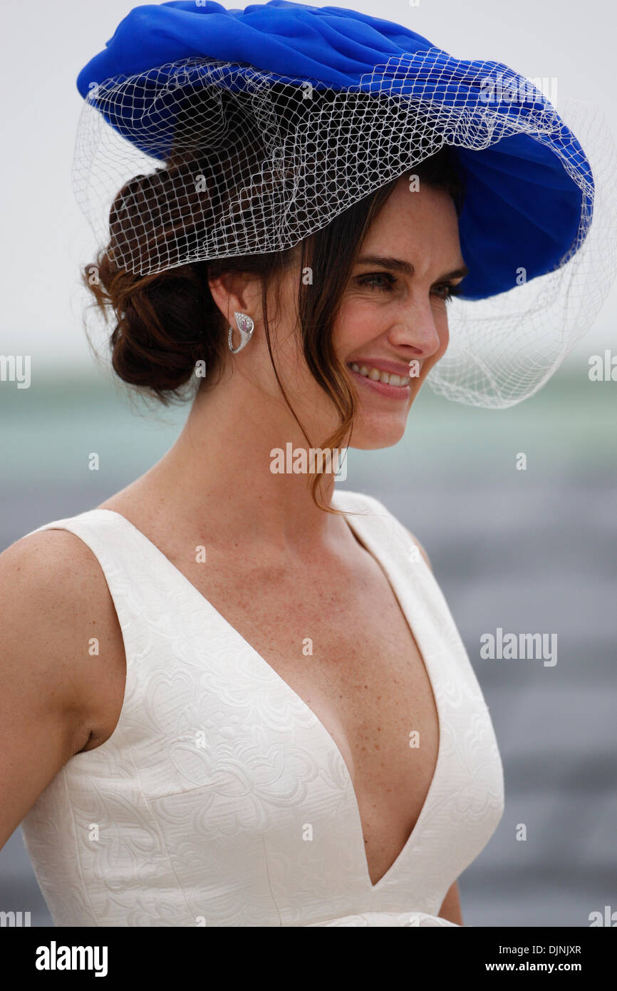 Brook Shields sur le balcon extérieur du Turf Club avant la 135e exécution du Kentucky Derby à Churchill Downs, à Louisville, Ky Samedi 2 mai 2009. Photo par Jonathan Palmer (crédit Image : © Lexington Herald-Leader/ZUMA Press) Banque D'Images