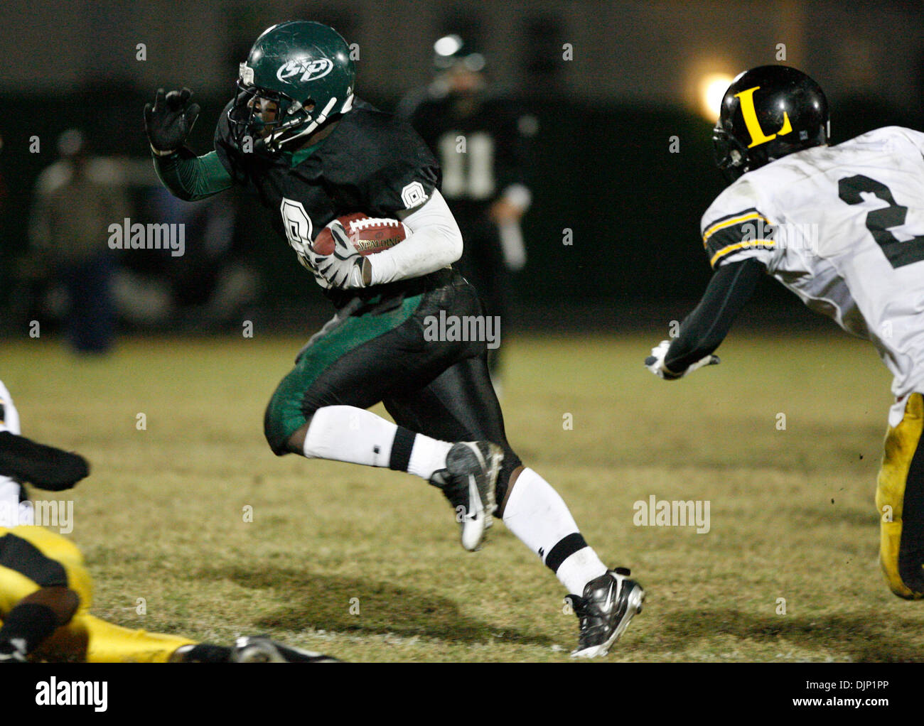 SP   StPete ZUPP 297253 10 (11/14/2008 Saint-Pétersbourg Saint-Pétersbourg) High School's Malik Wilson s'exécute pour un touché au deuxième trimestre contre Lakewood High School à Stewart Field. (Crédit Image : © St. Petersburg Times/ZUMA Press) Banque D'Images