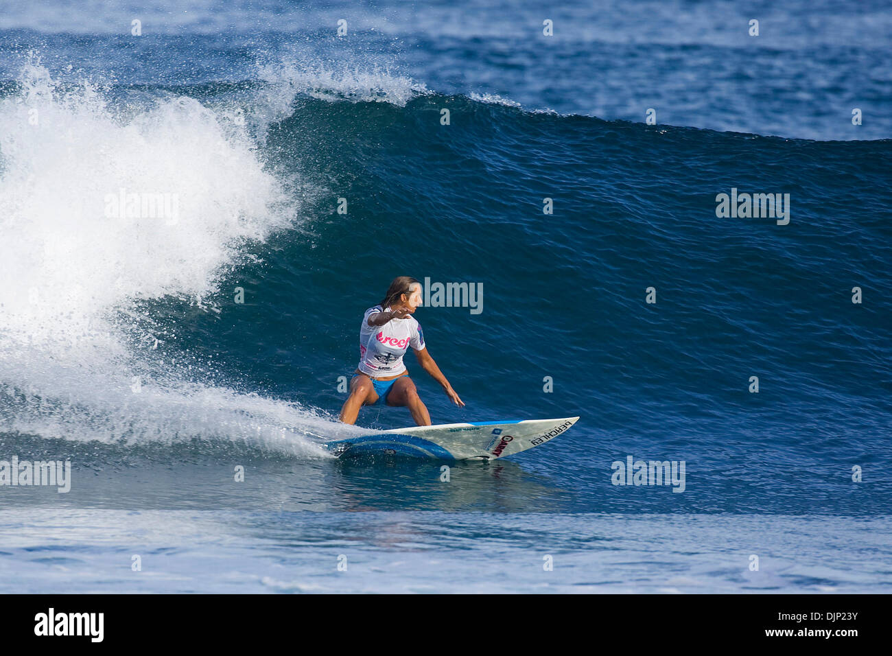 Nov 20, 2008 - Haleiwa, Hawaii, USA - sept fois champion du monde ASP LAYNE BEACHLEY (Sydney, Aus) (photo) a terminé deuxième au 6 étoiles ASP World Qualifying Series Reef Hawaiian Pro à Ali's Beach Park. Beachley a été le seul non-adolescent dans les quatre finales femme et a été défait par gagnant général Carissa Moore (Haw) avec Laura Enever (Sydney) en terminant en troisième et Coco Ho (Ha Banque D'Images