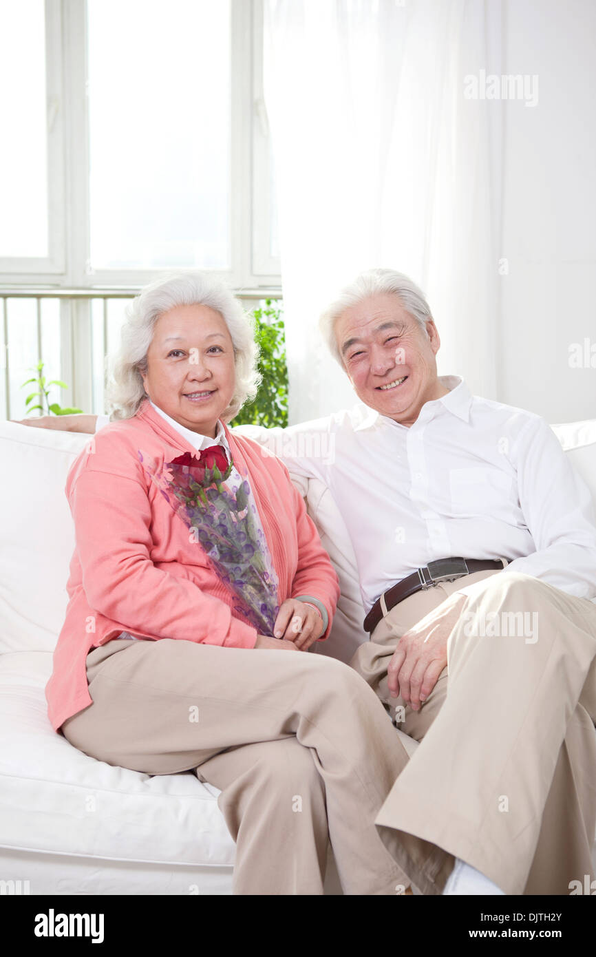 Senior couple with granddaughter Banque D'Images