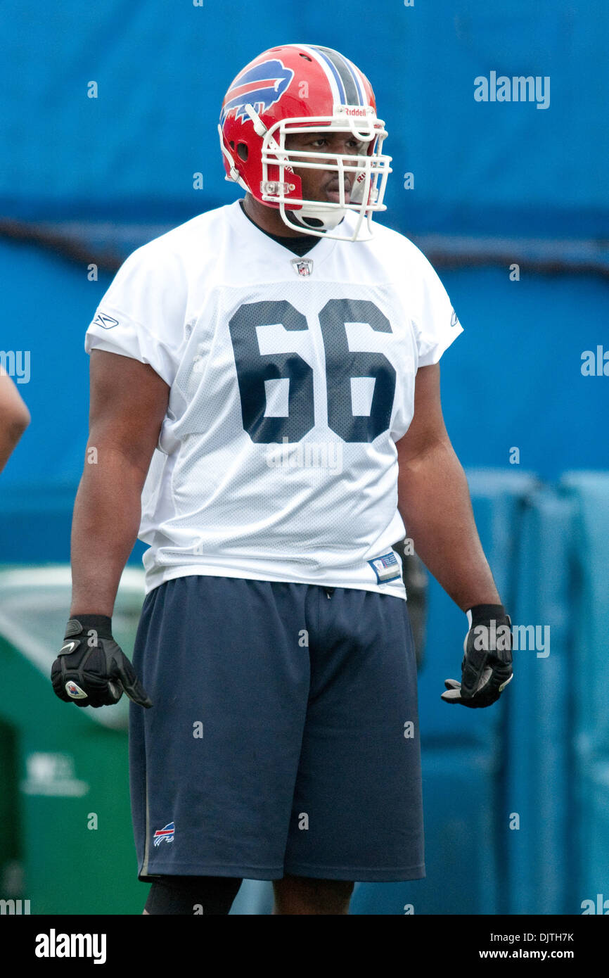 Buffalo Bills offensive ligne Jason Watkins (# 66) au cours d'un événement minicamp à la pratique de l'équipe à Orchard Park, New York. (Crédit Image : © Mark Konezny/ZUMApress.com) Southcreek/mondial Banque D'Images