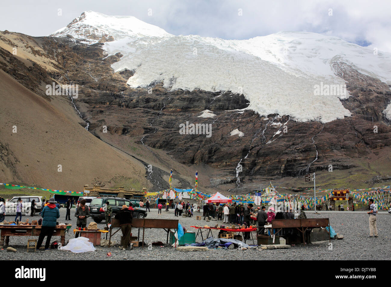 Karola Glacier (5560 m), la Préfecture de Shannan, Tibet, Chine Banque D'Images