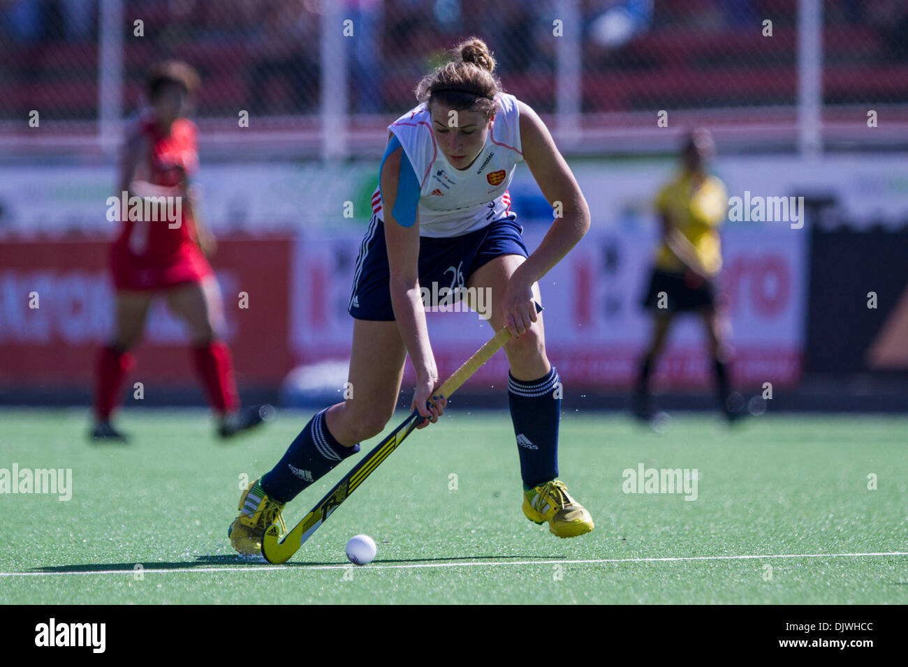 Tucuman, Argentine. 30Th Nov, 2013. L'Angleterre v la Corée, les femmes du monde de Hockey League, San Miguel de Tucuman, en Argentine. - Owsley Lily d'Angleterre : l'action de Crédit Plus Sport/Alamy Live News Banque D'Images