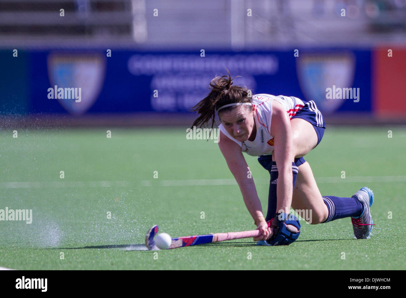 Tucuman, Argentine. 30Th Nov, 2013. L'Angleterre v la Corée, les femmes du monde de Hockey League, San Miguel de Tucuman, en Argentine. - Unsworth Laura d'Angleterre : l'action de Crédit Plus Sport/Alamy Live News Banque D'Images