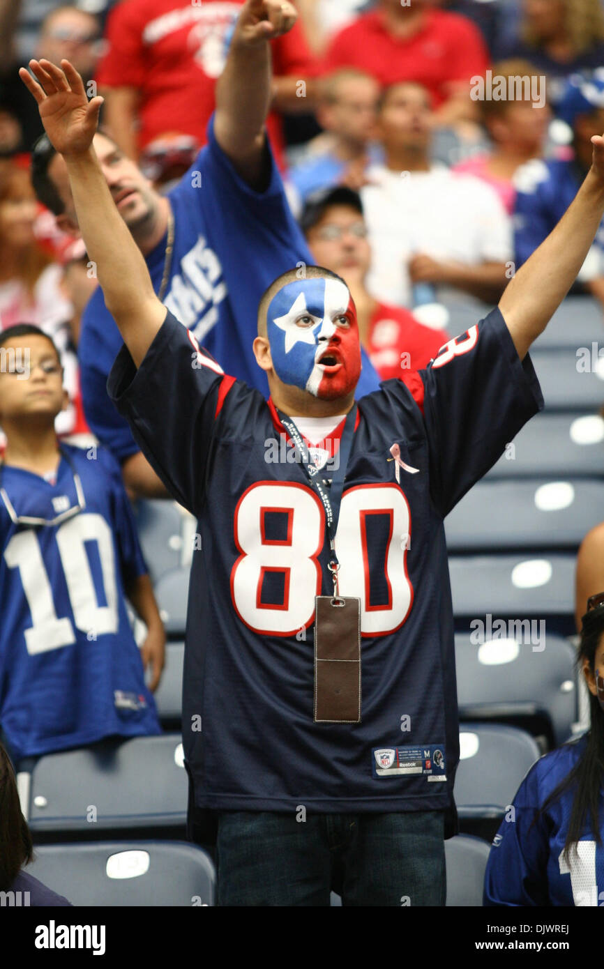 10 octobre 2010 - Houston, Texas, États-Unis d'Amérique - 10 octobre 2010 : les Texans ventilateur avec visage peint. Les Giants de New York a battu le 34-10 Houston Texans au Reliant Stadium à Houston, Texas. (Crédit Image : © Luis Leyva/ZUMApress.com) Southcreek/mondial Banque D'Images