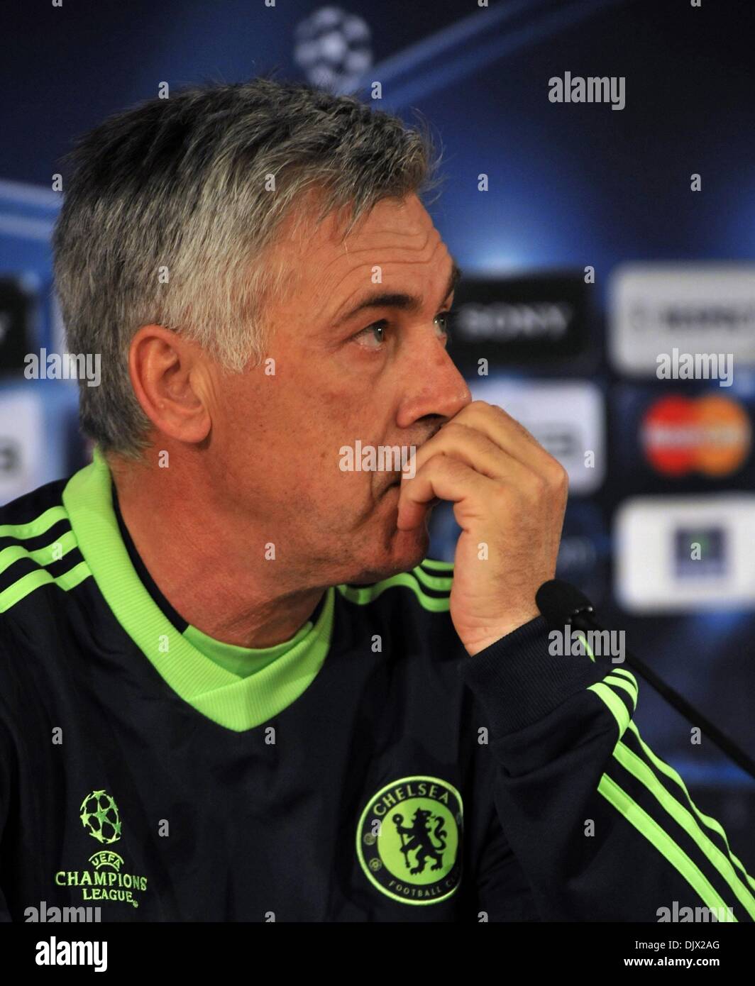 Oct 18, 2010 - Moscou, Russie - Chelsea FC manager CARLO ANCELOTTI lors de la conférence de presse d'avant match. FC Chelsea jouera contre le Spartak Moscou FC en Ligue des Champions match le 19 octobre 2010. (Crédit Image : © PhotoXpress/ZUMApress.com) Banque D'Images