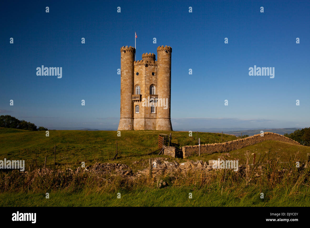 Murs de pierres sèches à proximité de la tour de Broadway, Worcestershire, Angleterre, RU Banque D'Images