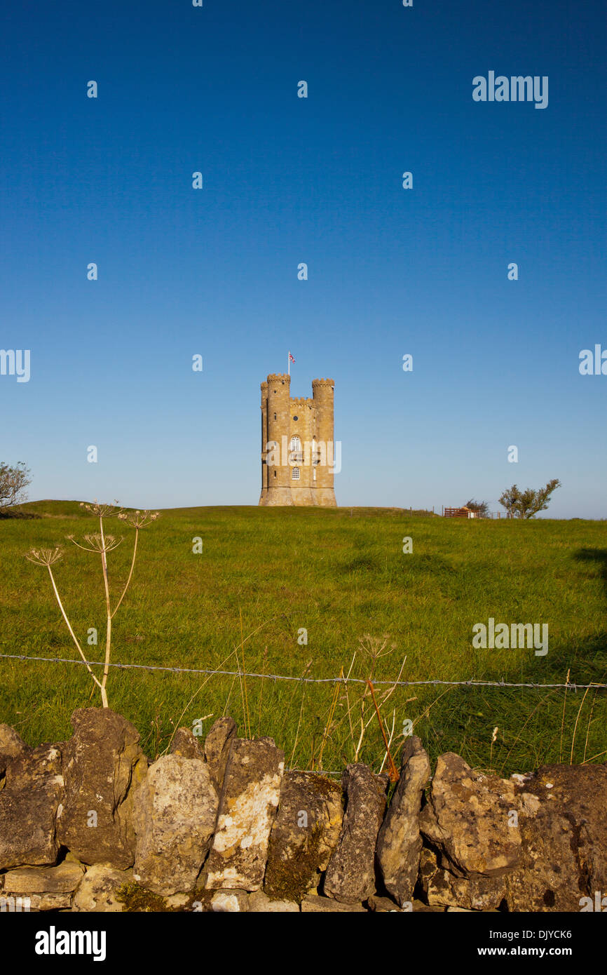 Murs de pierres sèches à proximité de la tour de Broadway, Worcestershire, Angleterre, RU Banque D'Images