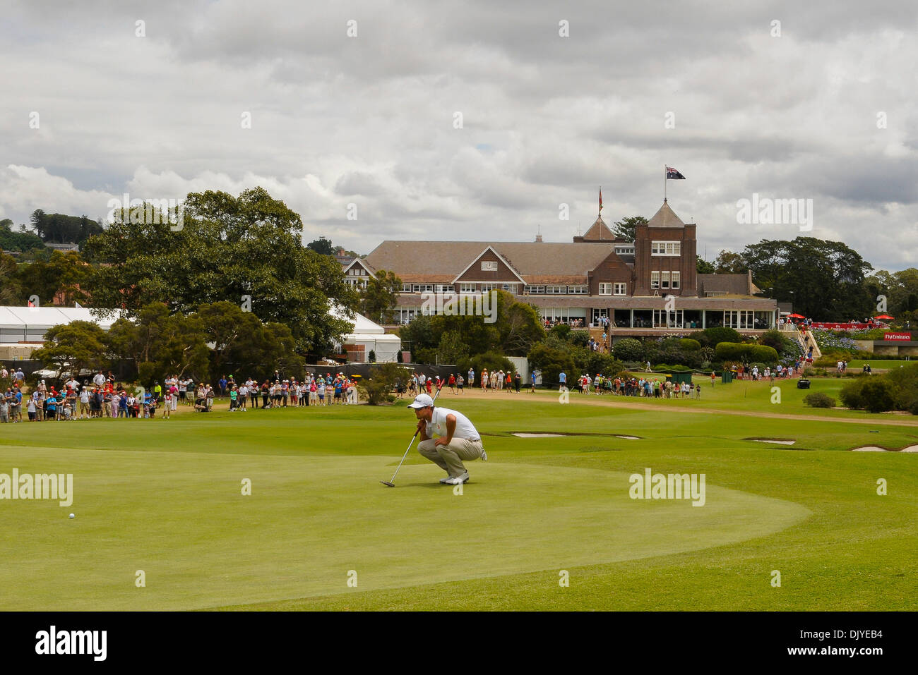 Sydney, Australie. 1er décembre 2013. L'Australie Adam Scott s'aligne un putt sur le premier trou à l'Open d'Australie 2013 Unis, Royal Sydney Golf Club Crédit : Tony Bowler/Alamy Live News Banque D'Images