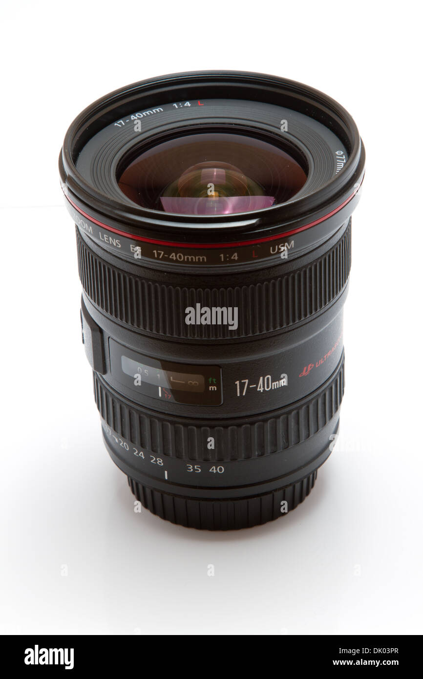 Canon EF 17-40mm F4L USM Parasoleil sans zoom Banque D'Images