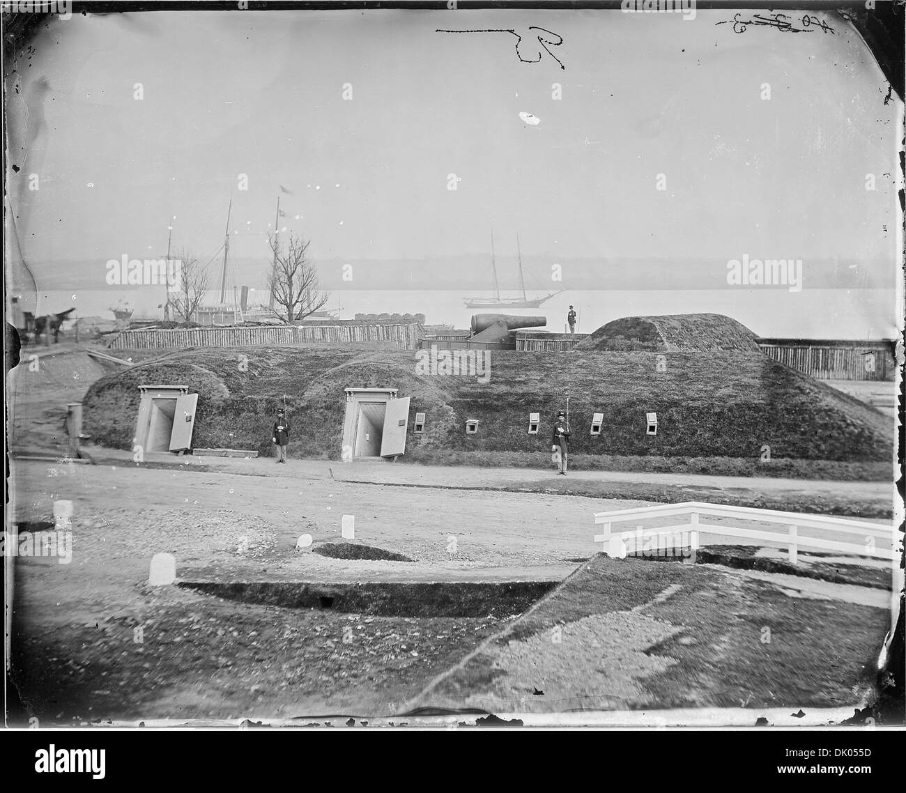 Battery Rodgers, situé le long du fleuve Potomac en aval d'Alexandrie, est l'un des forts défensifs construits pendant la guerre de Sécession. Banque D'Images