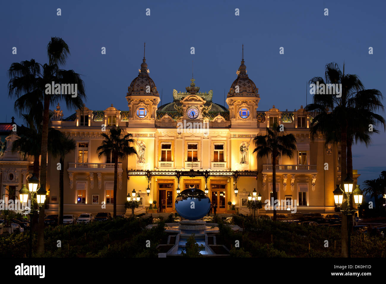 Monte-Carlo Casino au crépuscule.Quartier de Monte-Carlo, Principauté de Monaco. Banque D'Images