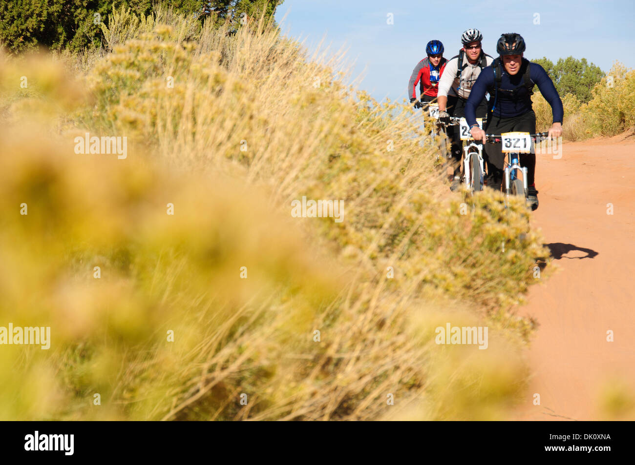 10 octobre 2010 - Moab, Utah, États-Unis - promenades en vélo de montagne dans les 24 heures de course d'endurance de Moab. (Crédit Image : © Braden/ZUMAPRESS.com) Gunem Banque D'Images