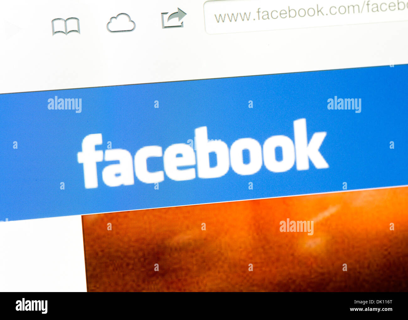 Page Facebook sur un iPad Banque D'Images