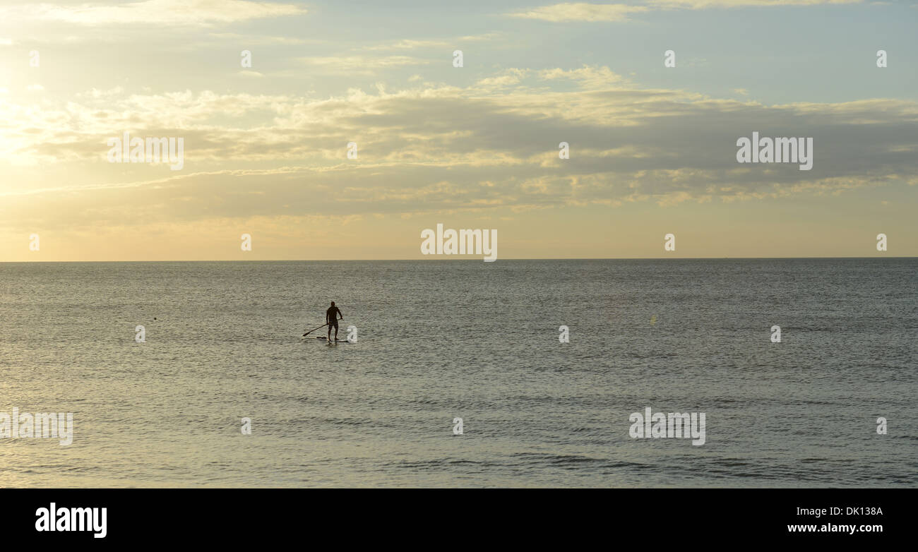 Paddleboarding à Turtle Beach, Siesta Key, en Floride. Banque D'Images Paddleboarding à Turtle Beach, Siesta Key, en Floride. Banque D'Images