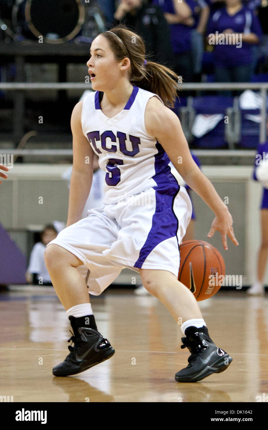 15 janvier 2011 - Fort Worth, Texas, US - TCU Horned Frogs Guard Meagan Henson (5) en action contre le Colorado State Rams. TCU bat Colorado State 66-40 à Daniel-Meyer Coliseum. (Crédit Image : © Andrew Dieb/global/ZUMAPRESS.com) Southcreek Banque D'Images