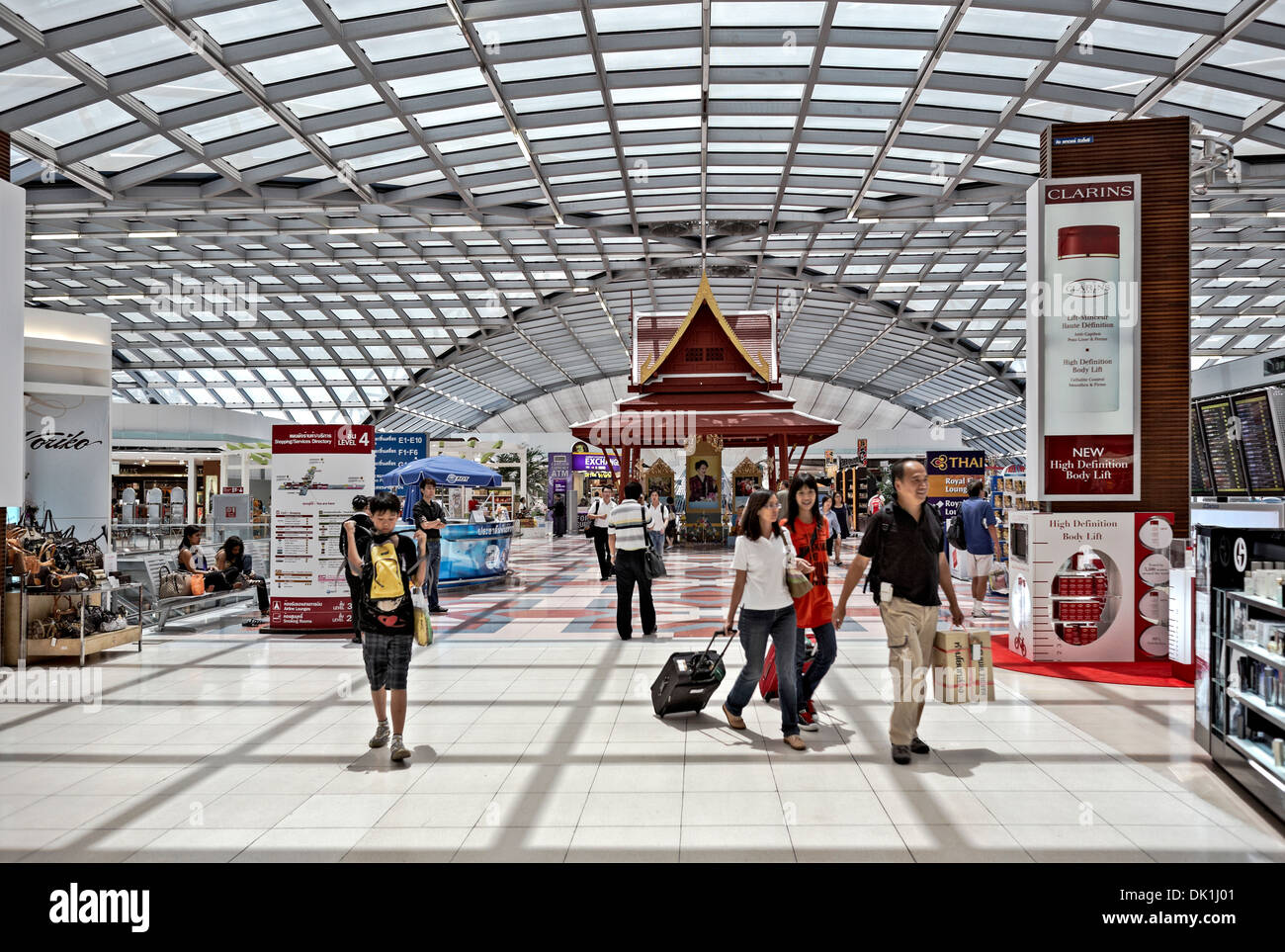 Intérieur de l'aéroport. Aéroport international de Suvarnabhumi, Bangkok Thaïlande Asie Banque D'Images