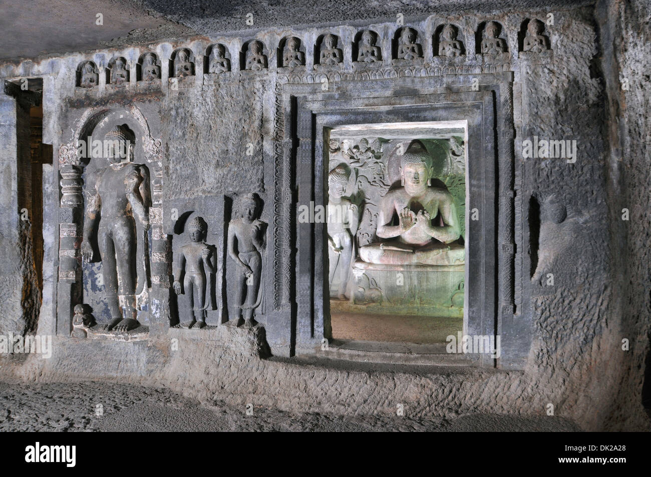 6 : la grotte de Bouddha en Padmasana culte. Grottes d'Ajanta, Aurangabad, Maharashtra, Inde Banque D'Images