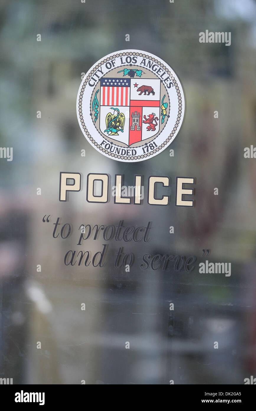 Vue générale de Van Nuys de police où Bobby Brown a été réservé pour DUI Los Angeles California - 26.03.12 Banque D'Images