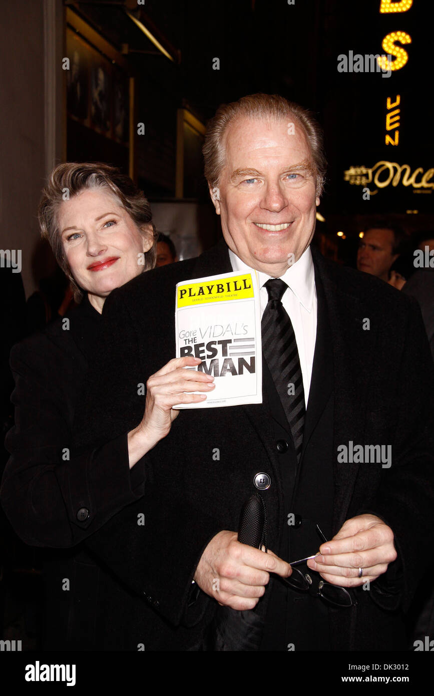 Annette O'Toole et Michael McKean Broadway soirée d'ouverture de Gore Vidal's 'Le Meilleur homme' à Gerald Schoenfeld Theatre - Banque D'Images