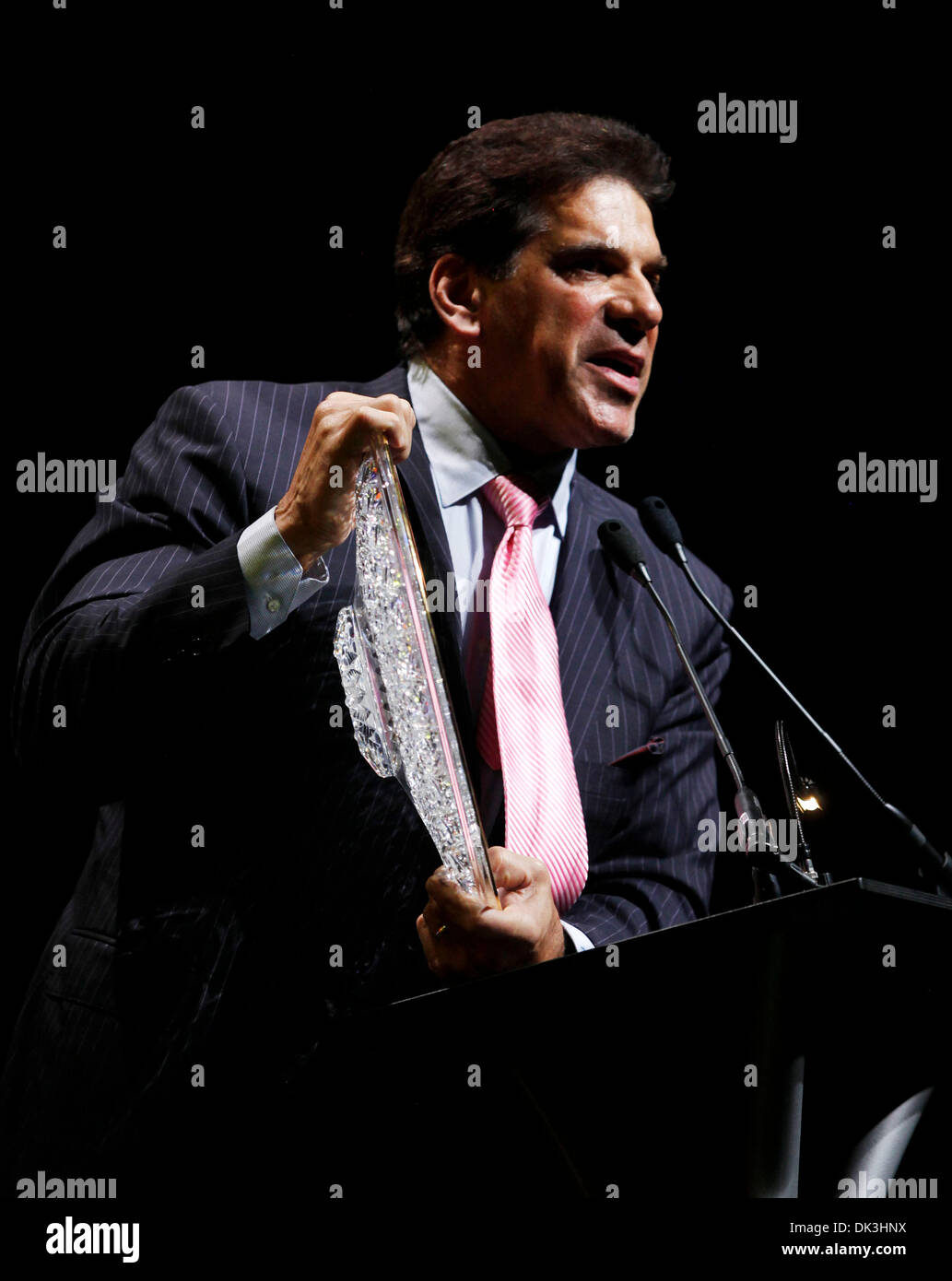 Mar 05, 2011 - Columbus, Ohio, États-Unis - CULTURISME - Lou Ferrigno parle après réception de l'Arnold Schwarzenegger Lifetime Achievement Award, à l'Arnold Sports Festival samedi. (Crédit Image : © Terry Gilliam/ZUMAPRESS.com) Banque D'Images