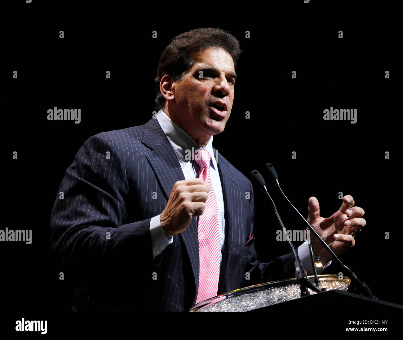 Mar 05, 2011 - Columbus, Ohio, États-Unis - CULTURISME - Lou Ferrigno parle après réception de l'Arnold Schwarzenegger Lifetime Achievement Award, à l'Arnold Sports Festival samedi. (Crédit Image : © Terry Gilliam/ZUMAPRESS.com) Banque D'Images