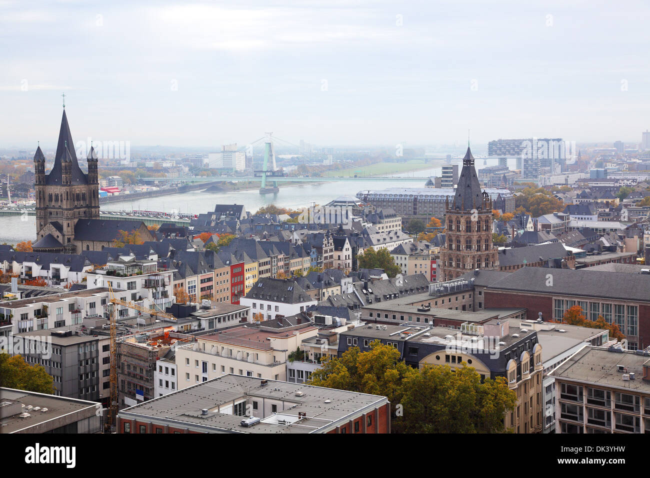 Vue de la ville d'une hauteur de Cologne Banque D'Images