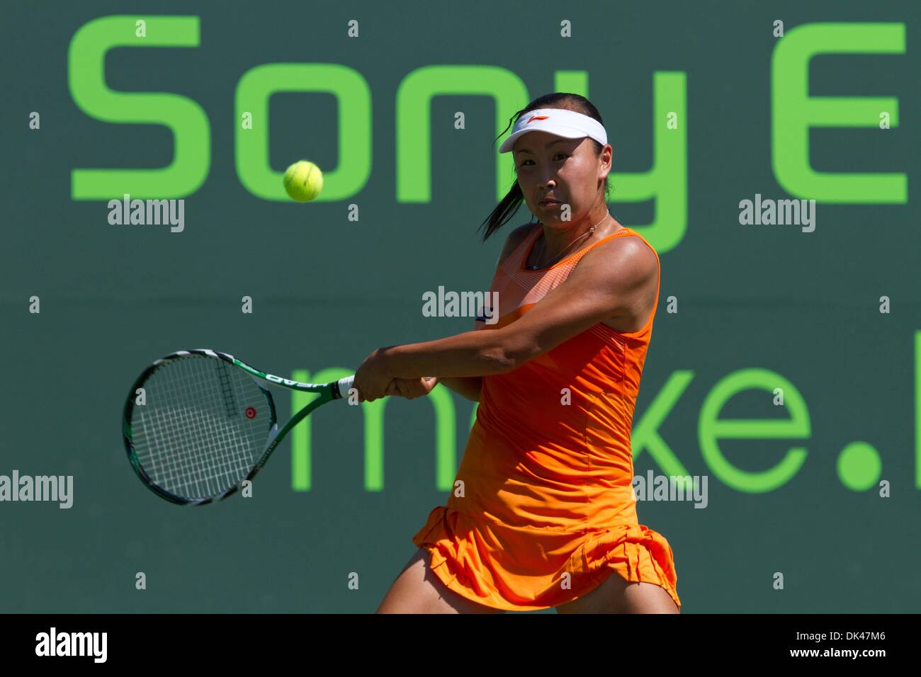 Mar. 26, 2011 - International Tennis - WTA - 2011 Sony Ericcson Open - sam 26 mar 2011 - Le parc Crandon Tennis Center - Key Biscayne - Miami - Floride - USA.Shaui Peng (CHN) bouleverse Svetlana Kuznetsova (RUS) 63,61..Â© Andrew Patron/Bigshots (Photographie Image Crédit : © Andrew Patron/ZUMAPRESS.com) Banque D'Images