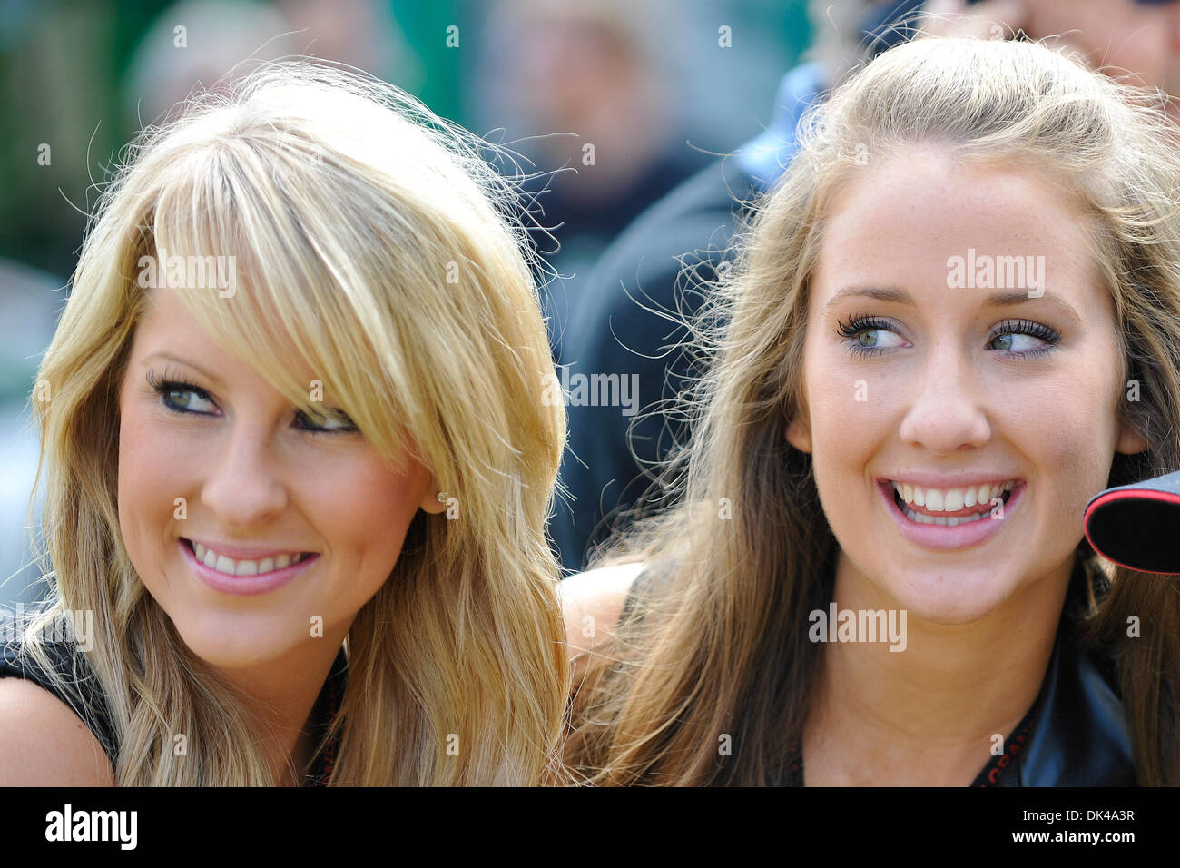 27 mars 2011 - Melbourne, Victoria, Australie - Bundaberg Rum filles à la Formule 1 2011 Grand Prix d'Australie au circuit d'Albert Park, Melbourne, Australie. (Crédit Image : © basse Sydney/global/ZUMAPRESS.com) Southcreek Banque D'Images