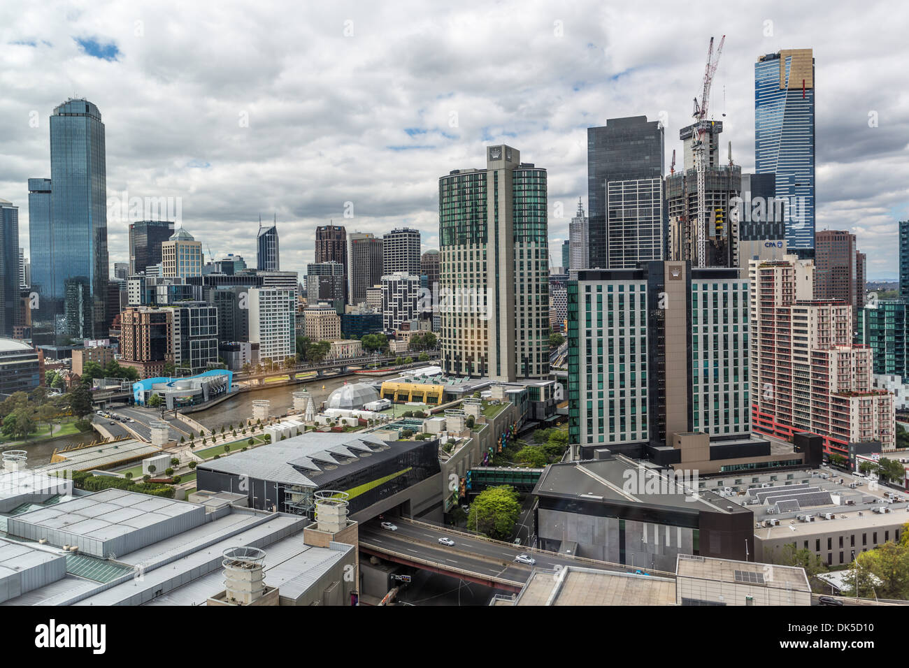 Melbourne City Skyline illustré de Crown Casino complexes. Banque D'Images