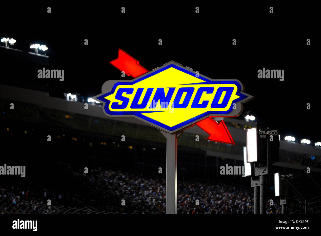20 mai 2011 - Concord, Caroline du Nord, États-Unis d'Amérique - SUNOCO carburant pendant la course d'aujourd'hui de l'éducation à la loterie 200 Charlotte Motor Speedway à Concord, Caroline du Nord (Image Crédit : © Anthony Barham/global/ZUMAPRESS.com) Southcreek Banque D'Images