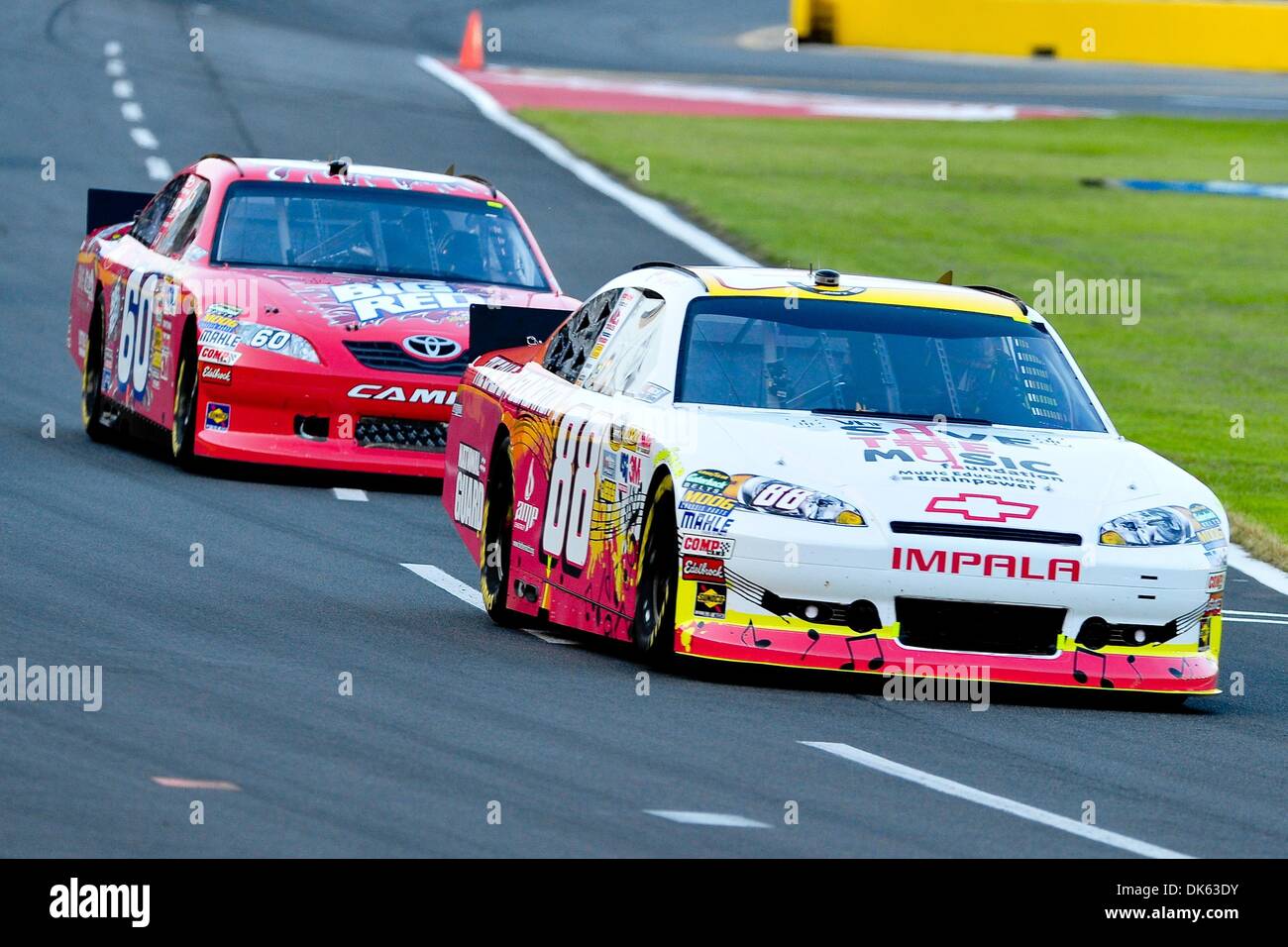 21 mai 2011 - Concord, Caroline du Nord, États-Unis d'Amérique - Sprint Cup Series driver Dale Earnhardt Jr. (88) au cours de la All Star course sur le Charlotte Motor Speedway à Concord, Caroline du Nord (Image Crédit : © Anthony Barham/global/ZUMAPRESS.com) Southcreek Banque D'Images