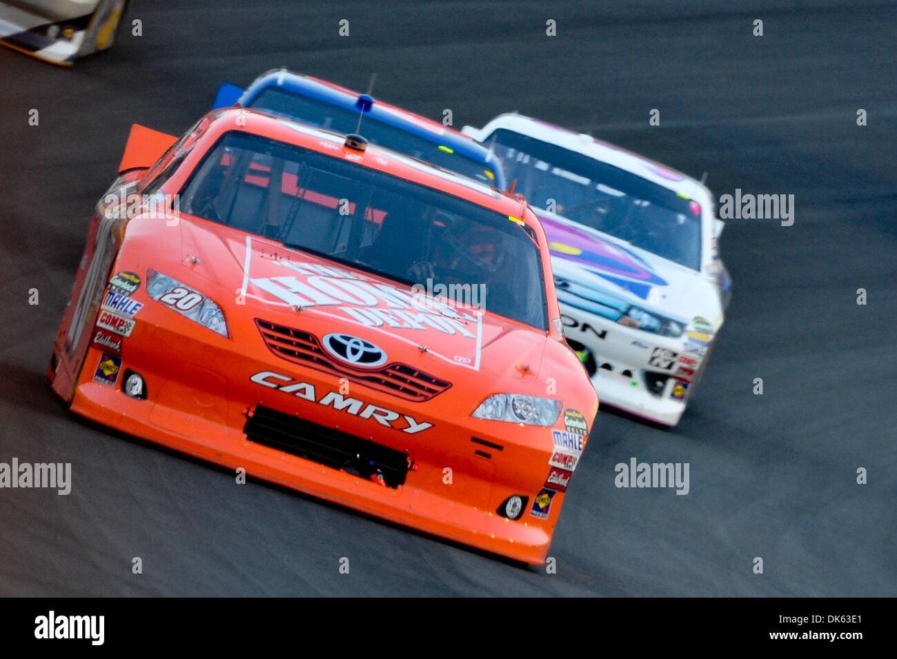 21 mai 2011 - Concord, Caroline du Nord, États-Unis d'Amérique - Sprint Cup Series Joey Logano pilote (20) au cours de la All Star course sur le Charlotte Motor Speedway à Concord, Caroline du Nord (Image Crédit : © Anthony Barham/global/ZUMAPRESS.com) Southcreek Banque D'Images