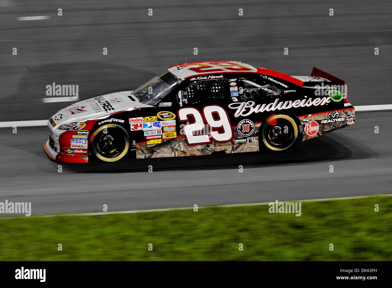 21 mai 2011 - Concord, Caroline du Nord, États-Unis d'Amérique - Sprint Cup Series Kevin Harvick pilote (29) au cours de la All Star course sur le Charlotte Motor Speedway à Concord, Caroline du Nord (Image Crédit : © Anthony Barham/global/ZUMAPRESS.com) Southcreek Banque D'Images