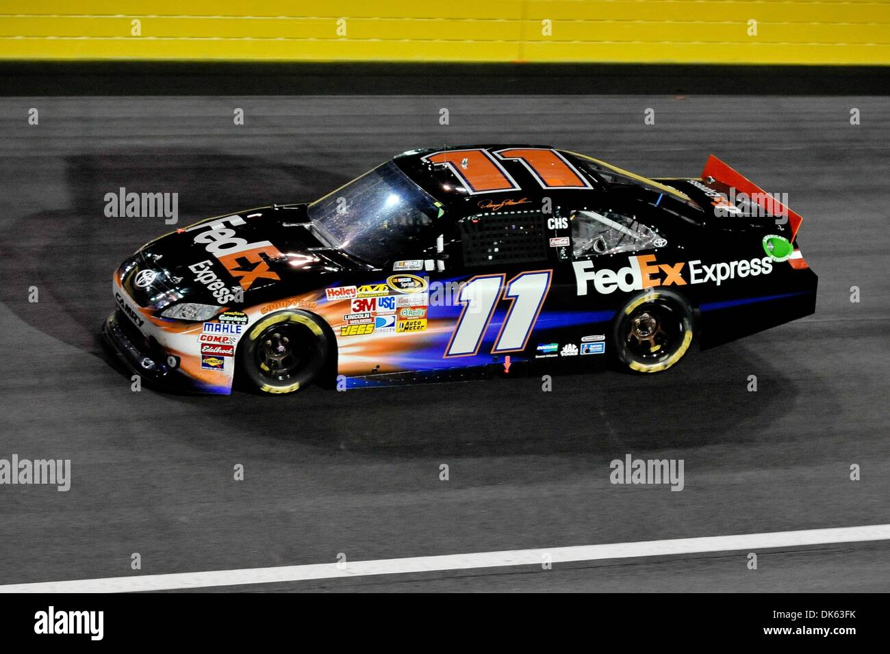 21 mai 2011 - Concord, Caroline du Nord, États-Unis d'Amérique - Coupe Sprint Denny Hamlin driver (11) au cours de la All Star course sur le Charlotte Motor Speedway à Concord, Caroline du Nord (Image Crédit : © Anthony Barham/global/ZUMAPRESS.com) Southcreek Banque D'Images