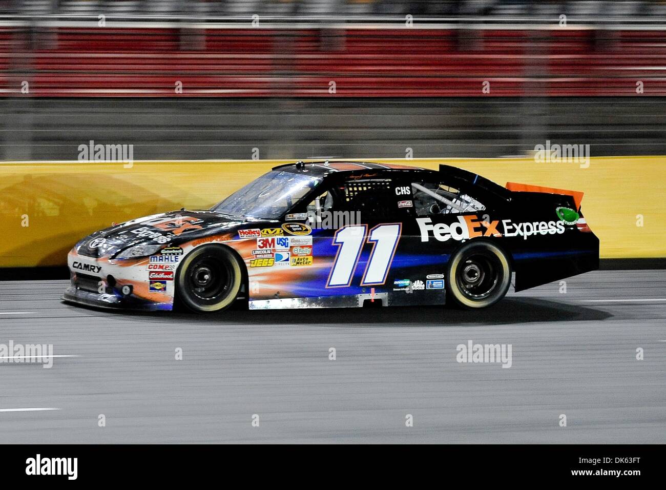 21 mai 2011 - Concord, Caroline du Nord, États-Unis d'Amérique - Coupe Sprint Denny Hamlin driver (11) au cours de la All Star course sur le Charlotte Motor Speedway à Concord, Caroline du Nord (Image Crédit : © Anthony Barham/global/ZUMAPRESS.com) Southcreek Banque D'Images