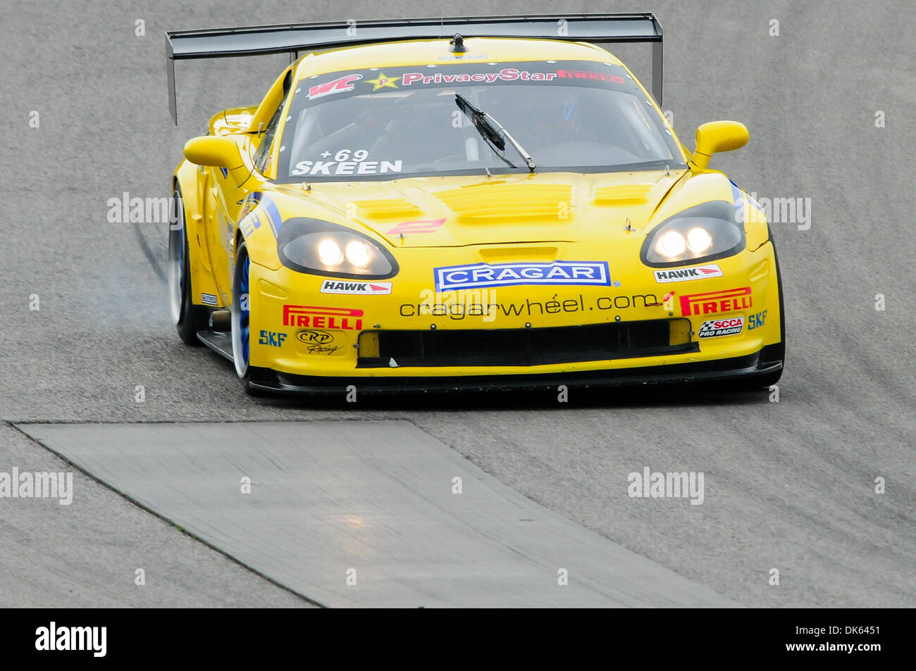 22 mai 2011 - Bowmanville, Ontario, Canada - Mike Skeen de Charlotte, NC conduisant le # 2 (GT) CRP /Cragar Wheels Chevrolet Corvette ZO6 gagne la classe GT de la sixième ronde de la World Challenge Pirelli championnat. (Crédit Image : © Keith Hamilton/ZUMAPRESS.com) Southcreek/mondial Banque D'Images