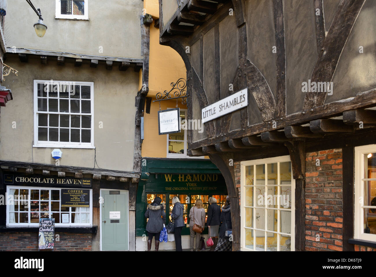 Maisons à colombages du moyen âge, peu de Shambles, York, Yorkshire, Angleterre, Royaume-Uni, Europe Banque D'Images