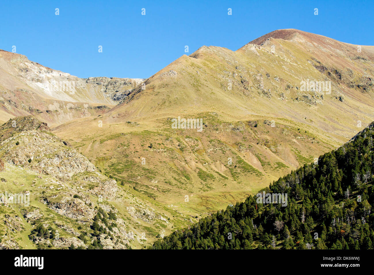 Beaux sommets de montagnes en Espagne (Pyreness) Banque D'Images